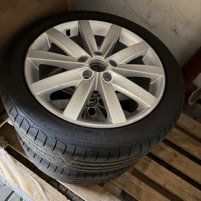 225/45/17 Vara cu jante de aliaj VW 5x112