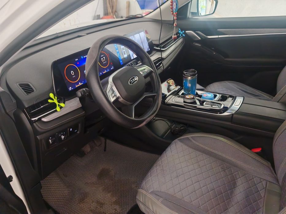 Продам машину Jac