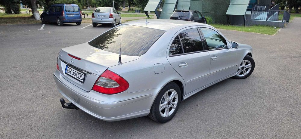 MERCEDES-BENZ E-Class 2007 — imagine 3
