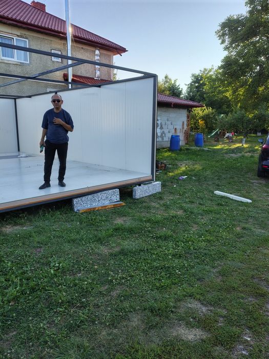 Vindem Spații pentru frizerie și saloane de înfrumusețare