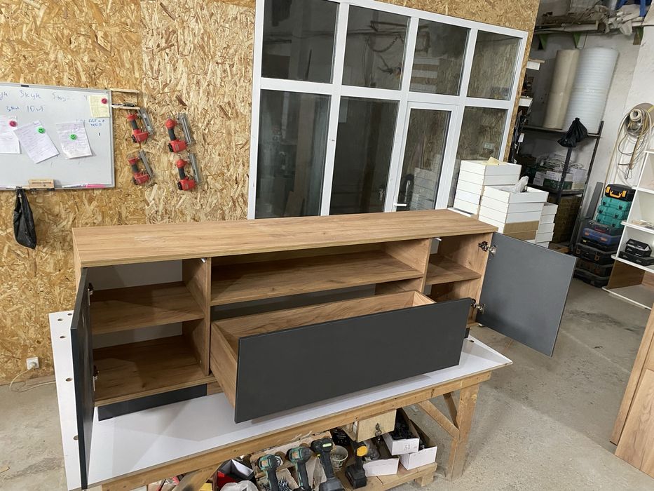 Tv pastavka 180sm uzunligi 50sm balandligi