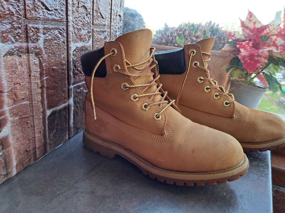 дамски зимни обувки,боти,кубинки,ном38,Timberland