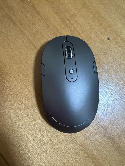 Vand Tastatură ultra-subțire și mouse fără fir noua