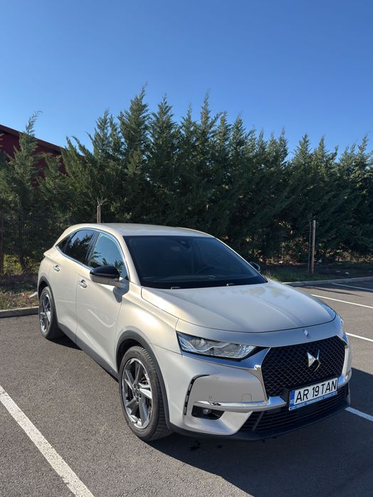 DS 7 Crossback Automobil