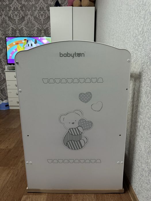 Продам детскую кроватку