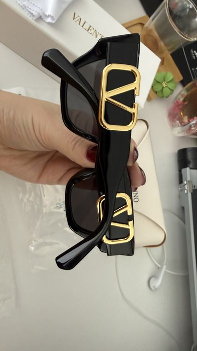 Слънчеви очила Valentino