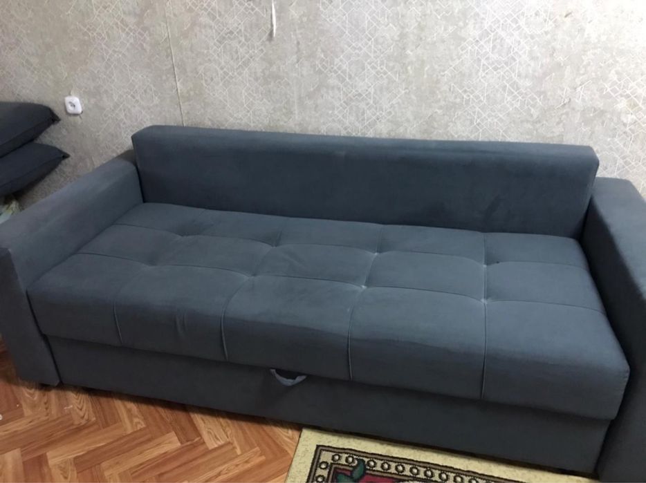 Продам диван в хорошем состояние