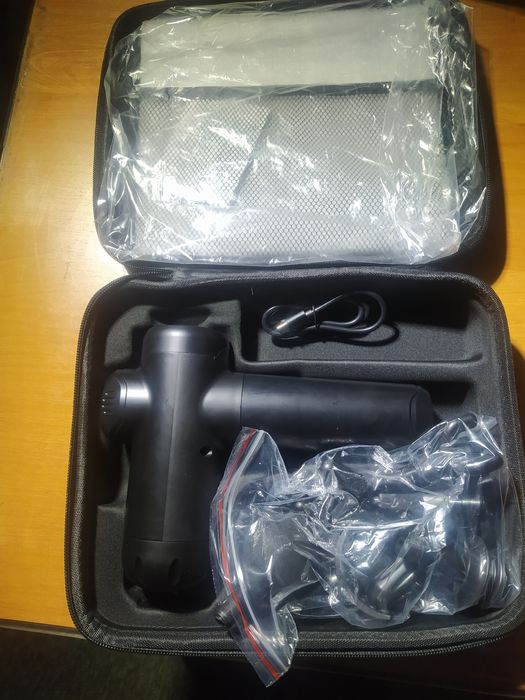 Массажный пистолет