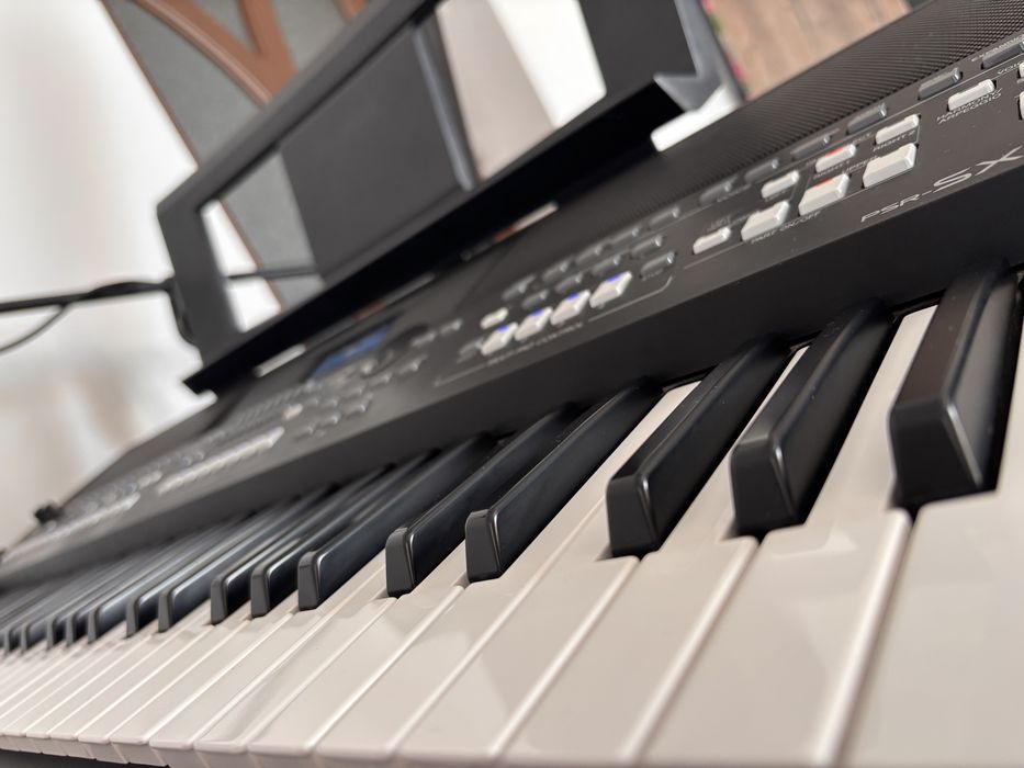 Yamaha  PSR  SX600