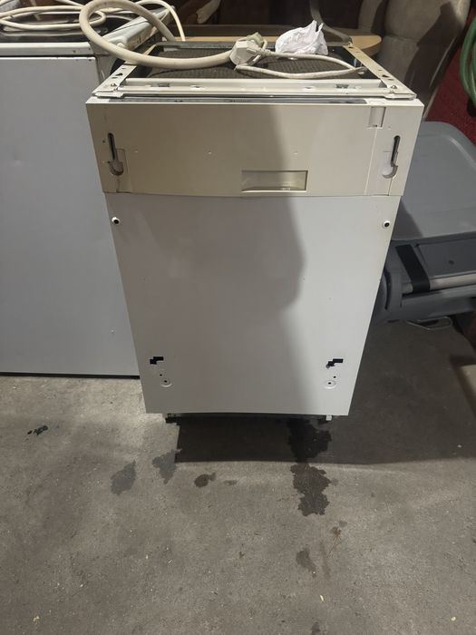 Съдомиялна за вграждане Midea