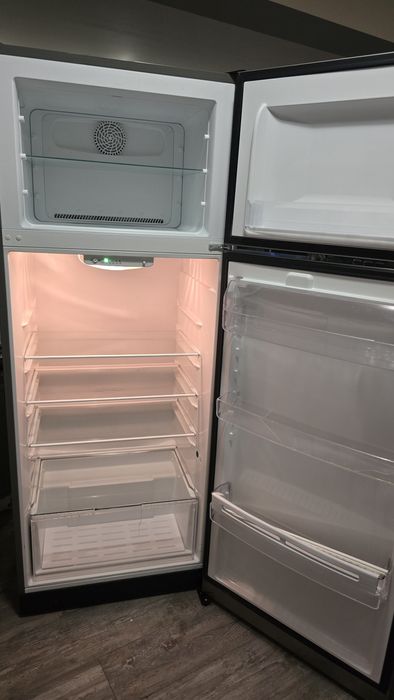 Хладилник с горна камера IKEA