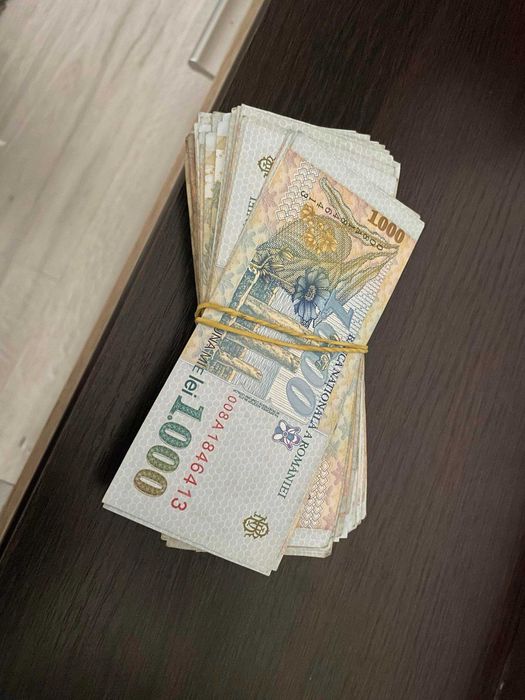 Bancnotă cu eclipsa de lună 1999