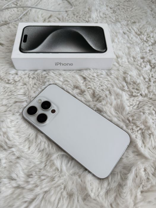 iPhone 15 Pro – 128 GB – Silver – Stare impecabilă