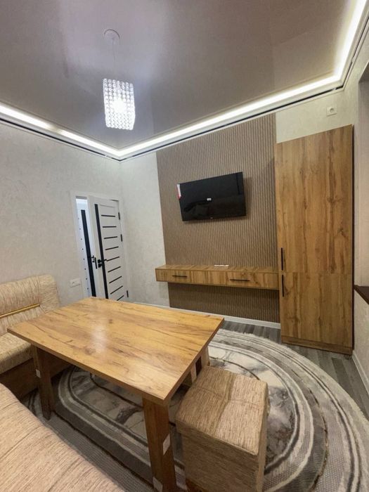 Продается 2 ком. Квартиру площадью 53 кв.м. В Вокзале ор. Мед. Эксперт