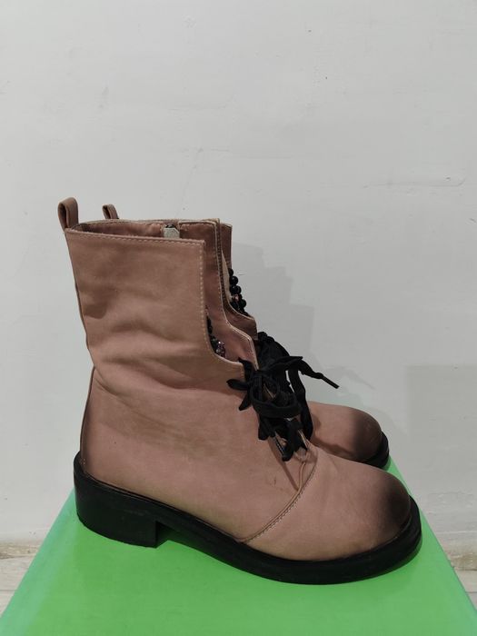 сапожки со стразами