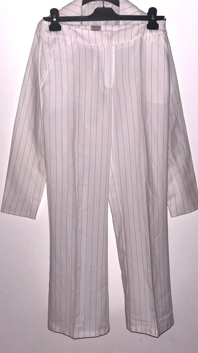 Женски костюм немска марка