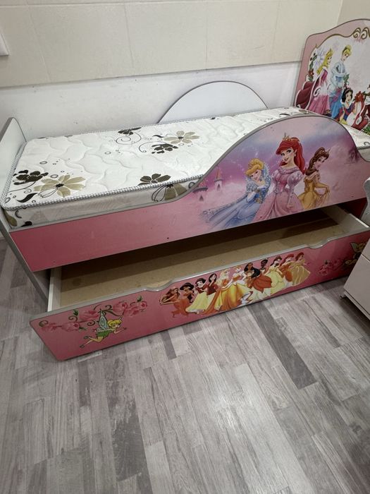 Продам детскую кровать