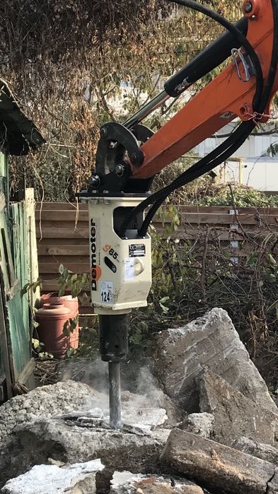 Inchiriere miniexcavator ptr fose picon  fundații excavator Bobcat