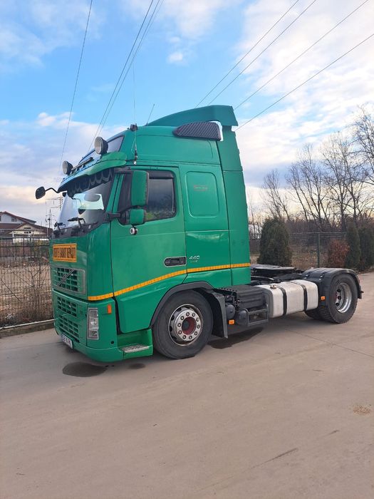 CAP TRACTOR VOLVO FH 12  440  2008