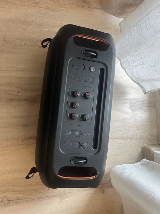 JBL PartyBox On-The-Go