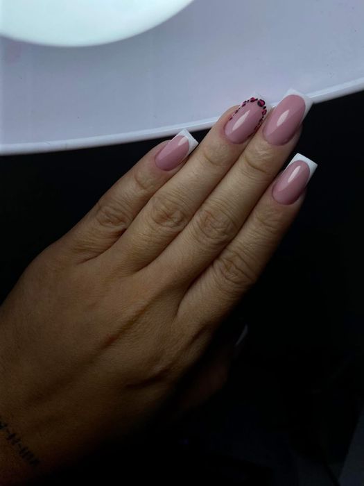 Unghii cu gel-semipermanenta