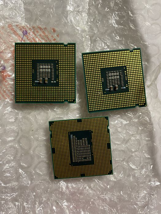 Продам 3шт процессоров intel pentium