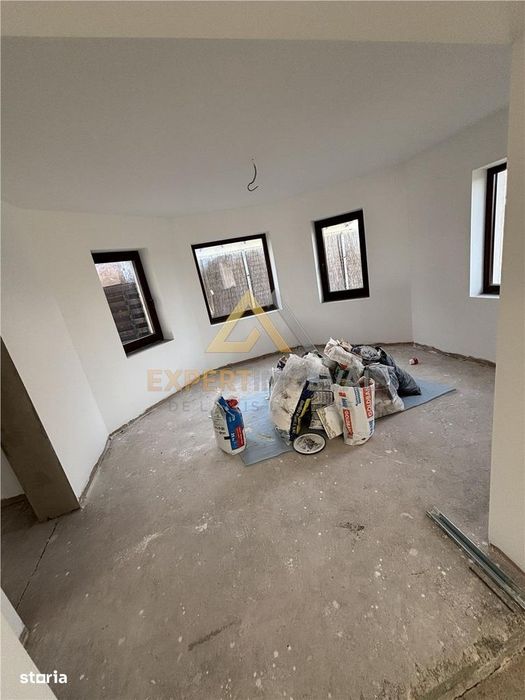 Casa spectaculoasa de vanzare Tautii Magheraus str 69