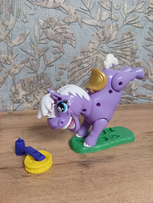 Наборы Play DOH оригинал, без пластилина.