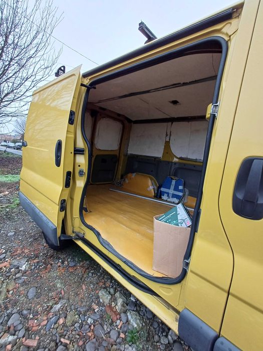 Renault Trafic 1.9dci 100cp, 2004, bare transversale