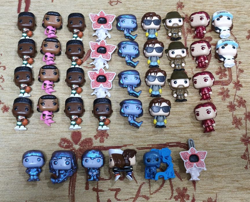 Фигурки Очень странные дела Kinder Joy ОСД