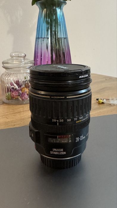Canon ultrasonic 28-135
