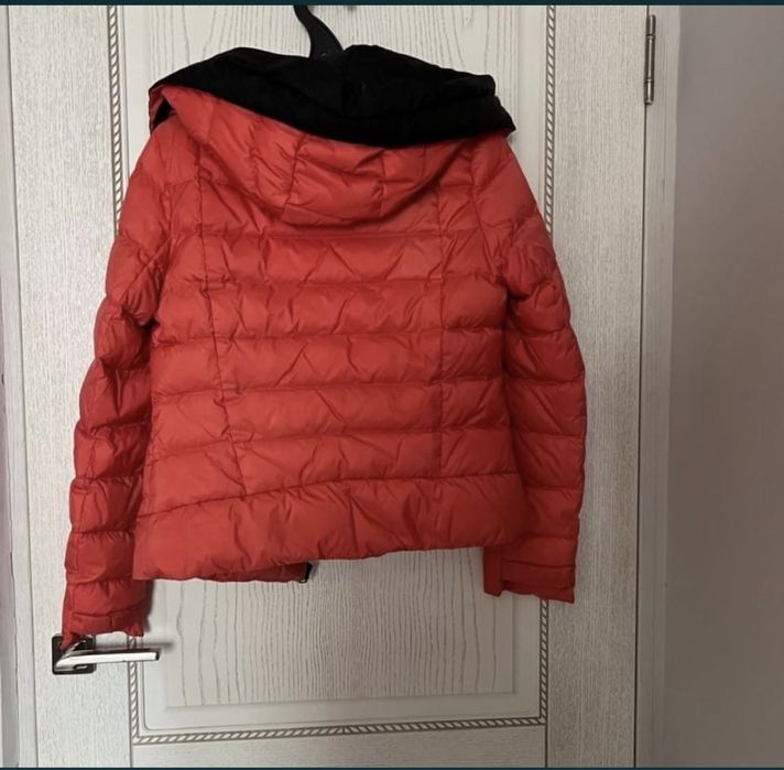 Продам осеннюю куртку