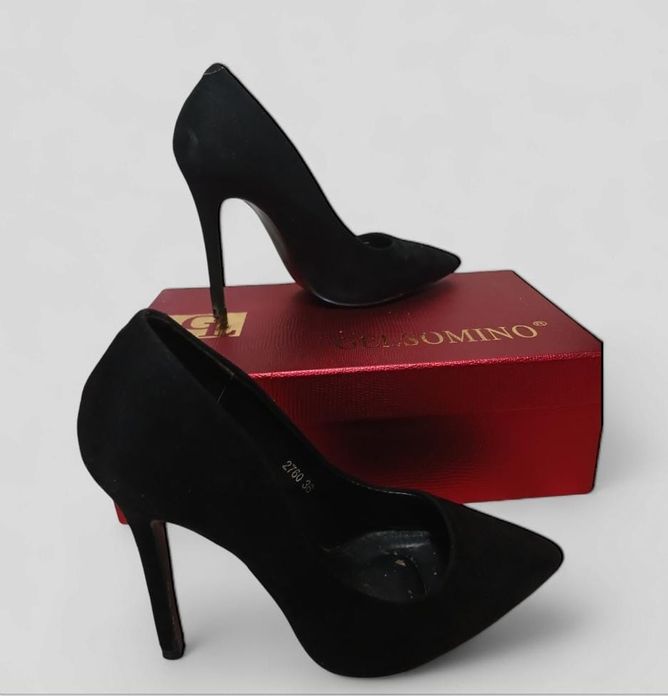 Продаю Каблуки черный