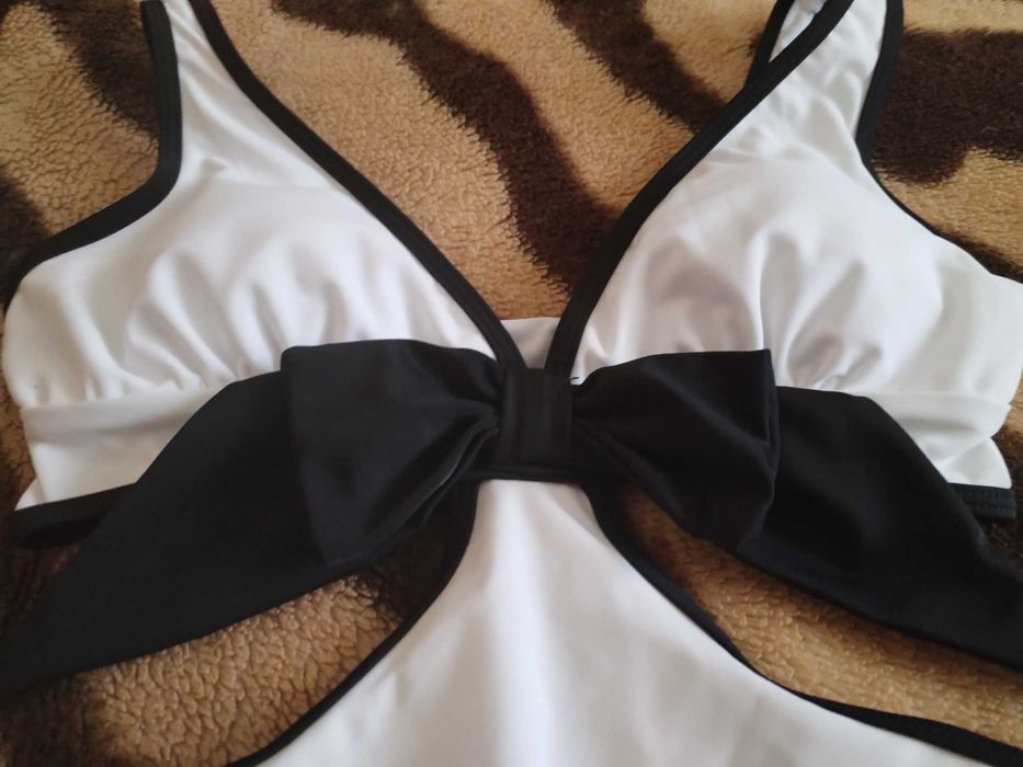 Costum alb de baie intreg dama marimea S