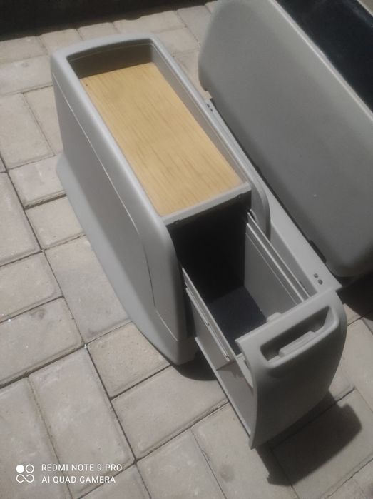 Бар, полка, бардачок