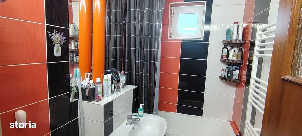 Apartament 2 camere bloc cu lift nou