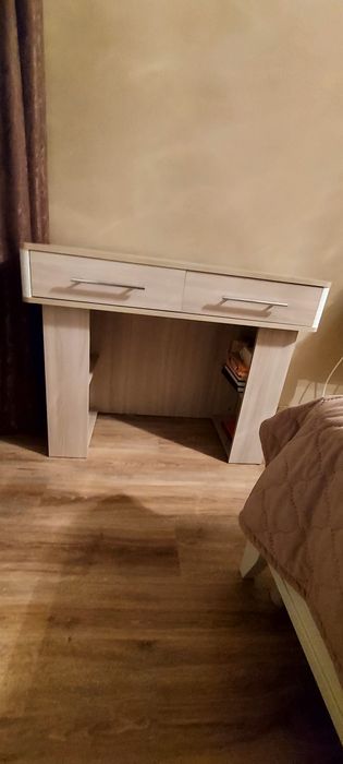 Продам комод и туалетный столик