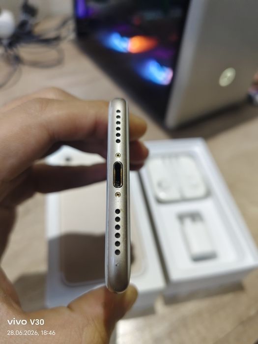 iPhone 7 32Gb Gold полный комплект