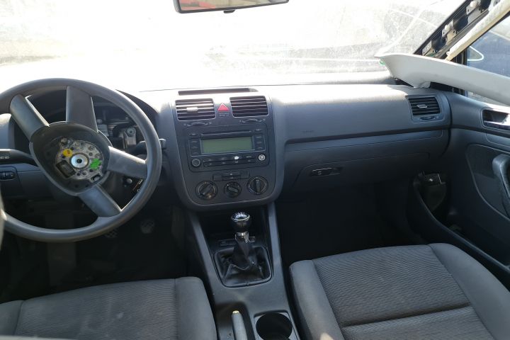 Piese Volkswagen VW Golf a 5-a generatie