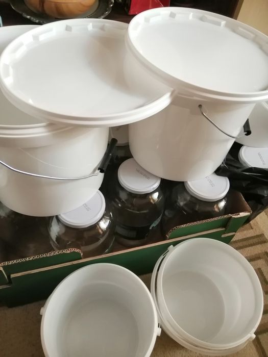 Vind borcane 4250ml găleți10l-5l-2.5l plastic alimentare