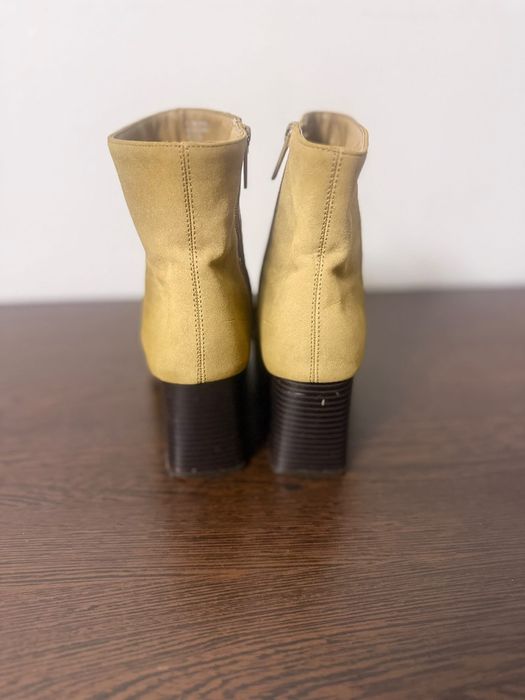 Botine Primark bej-camel, toc gros 7 cm, mar. 37