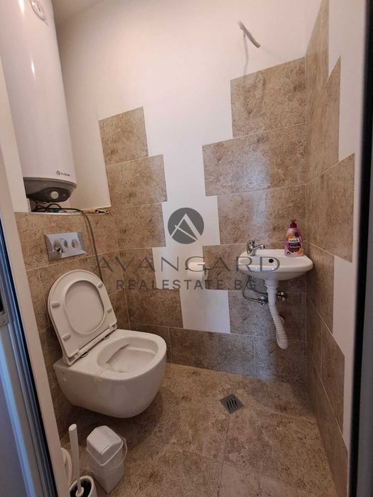 Продава се Тристаен апартамент в Пловдив, Кючук Париж - 104 кв.м за 1962 €/кв.м - Снимка #10