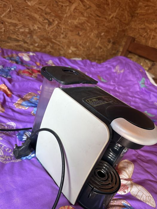 Se vinde/ Aparat de Cafea / Aparat de Fructe