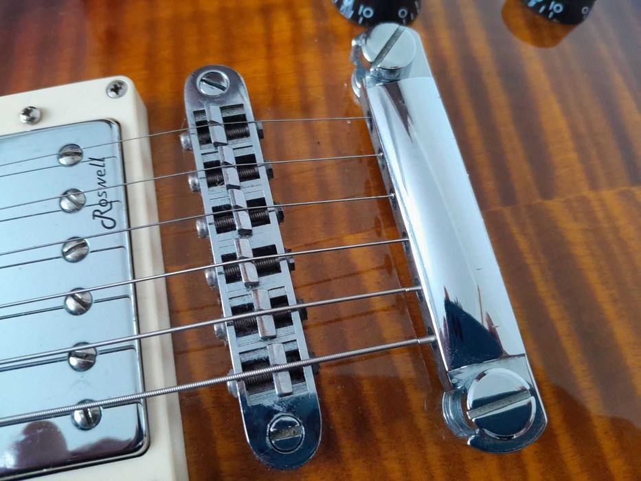 електрическа китара harley benton 550 с куфар