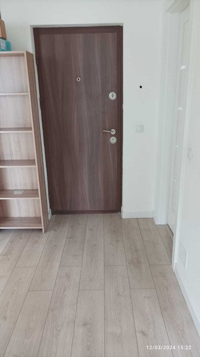 Inchiriez  apartament  2 camere zona  Vivo