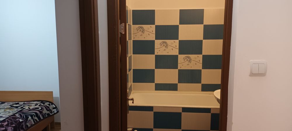 Închiriez apartament 2camere Mihai Bravu et4
