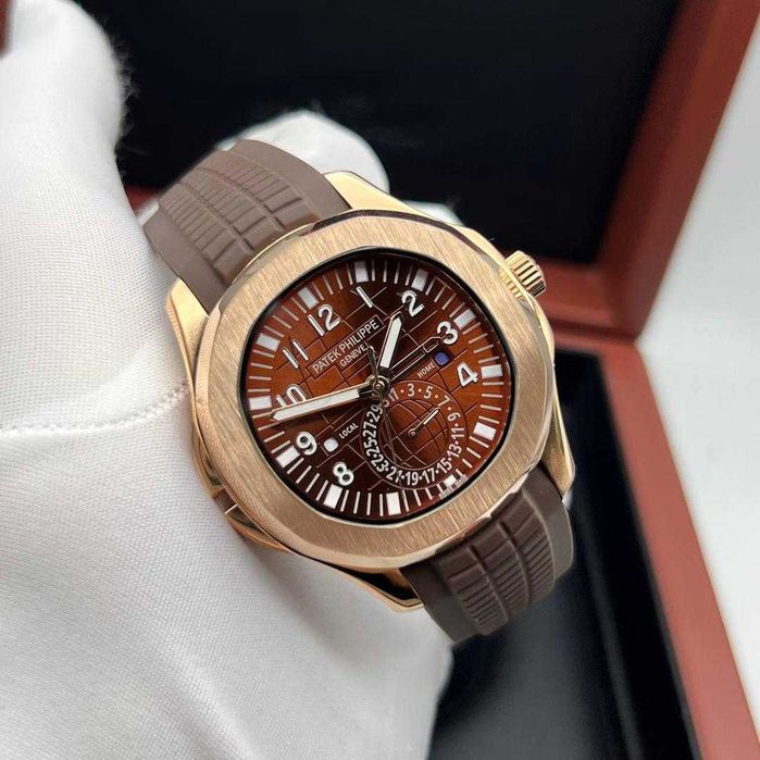 Patek Philippe Aquanaut Chronograph cu mecanism automat