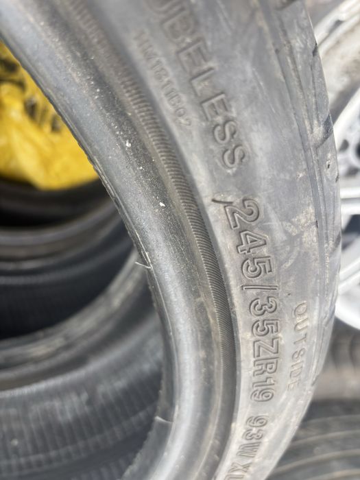 245 35 19 /2бр във перфектно съсъояние  2022 год