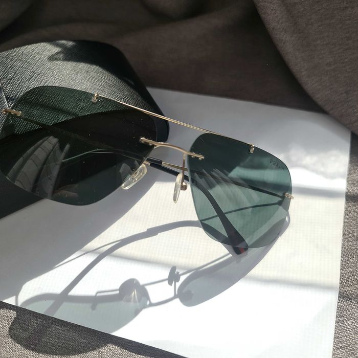 Солнцезащитные очки PR