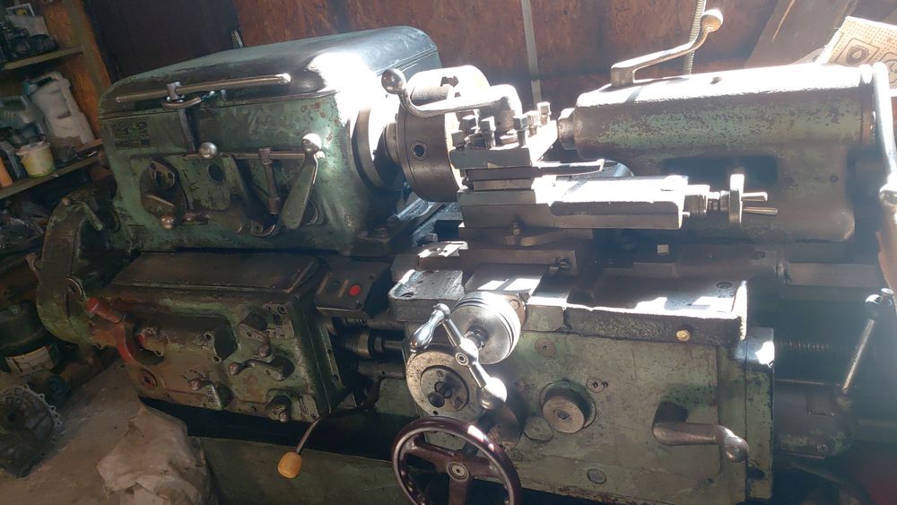 Продам токарный станок резцы